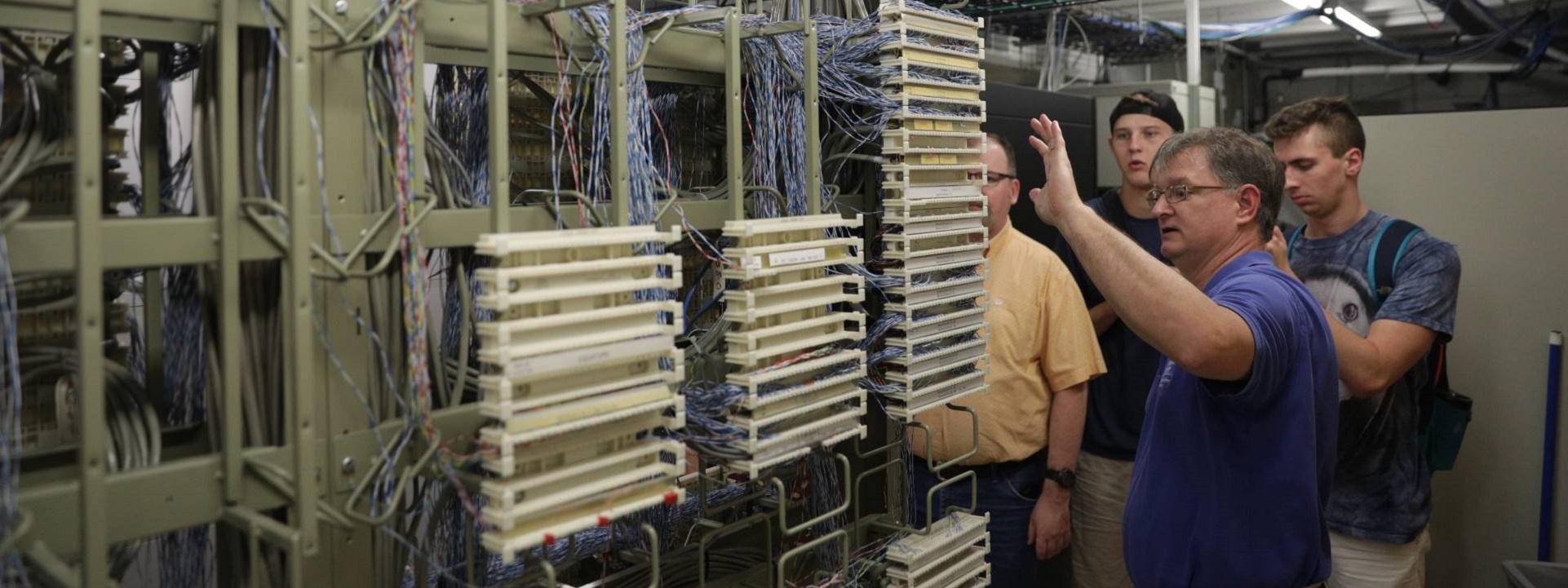 Valparaiso University students ICT data center indiana19